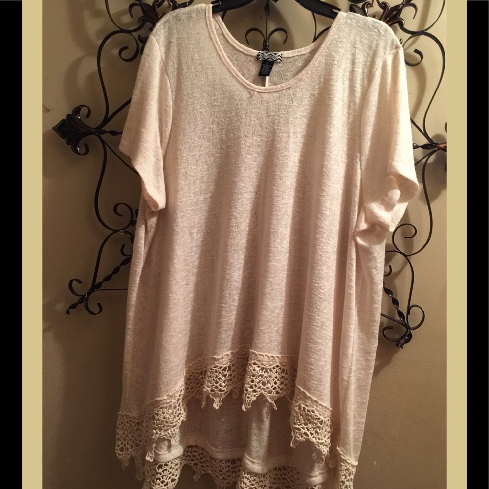 ✨✨ BELLE TWEED TUNIC. ✨✨